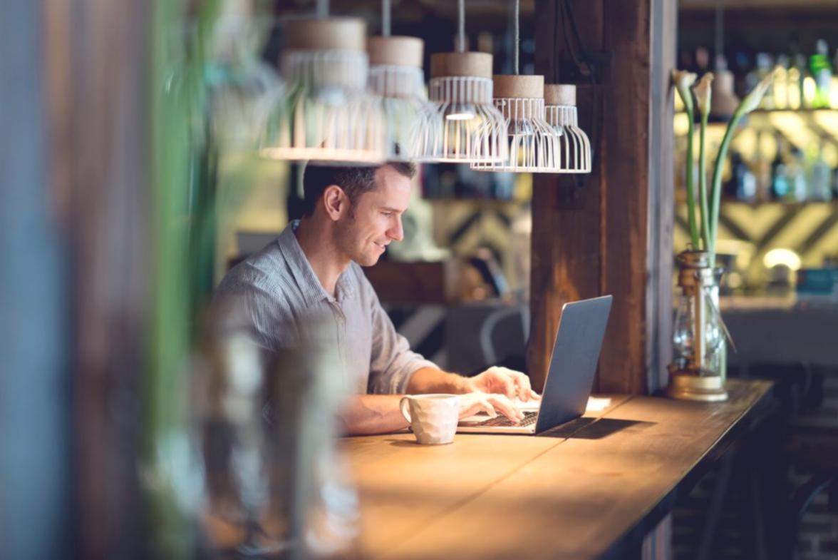 Análisis de presupuesto y planificación financiera en derivalostiq